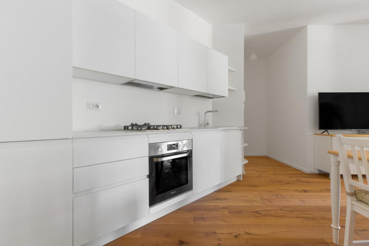La Dolce Vita - Luxury Stylish Flat In Trastevere 60Sqm Рим Екстериор снимка
