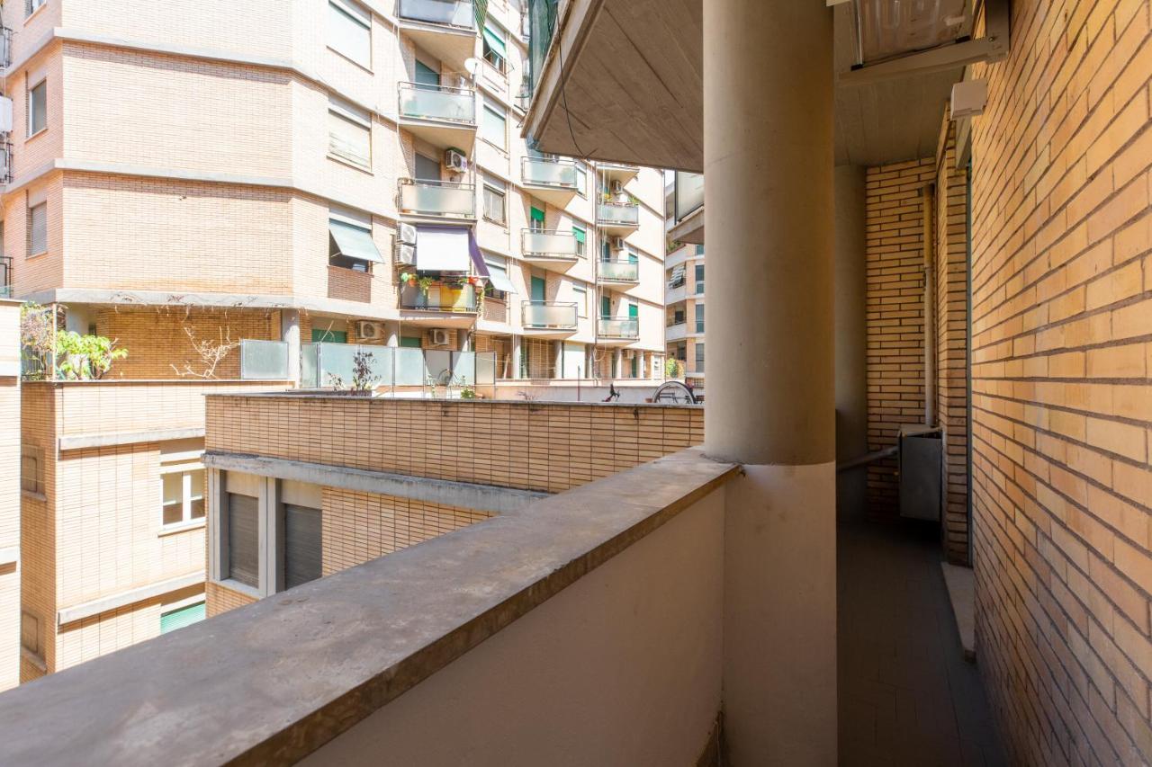 La Dolce Vita - Luxury Stylish Flat In Trastevere 60Sqm Рим Екстериор снимка